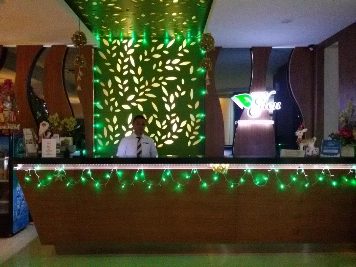 Green Eden Hotel Manado Exterior photo