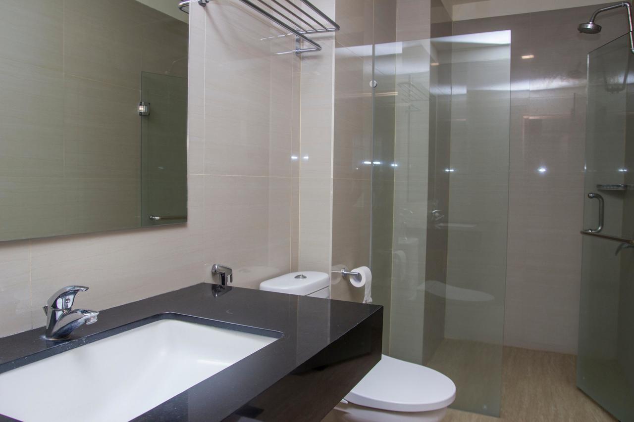 Green Eden Hotel Manado Exterior photo