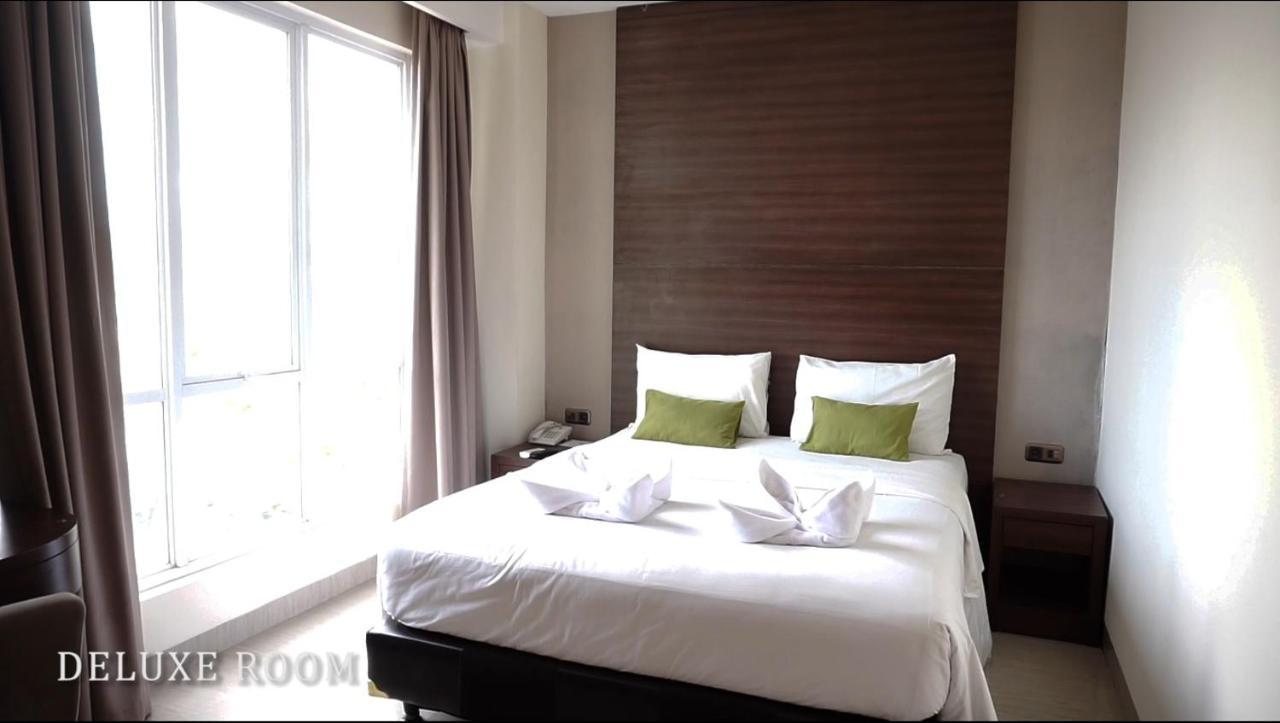 Green Eden Hotel Manado Exterior photo
